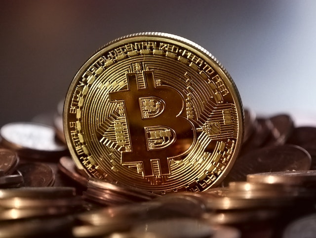 Perché il Bitcoin è diventato così popolare e come viene utilizzato?